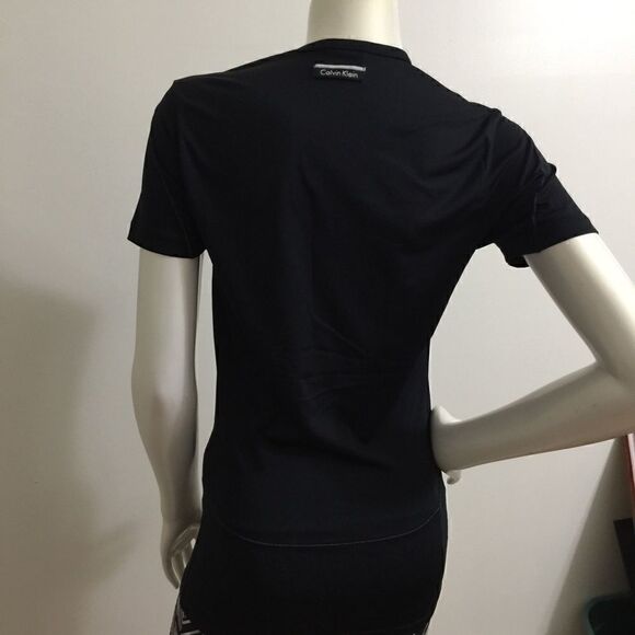 Calvin Klein Spandex Performance Top - Picture 3 of 4